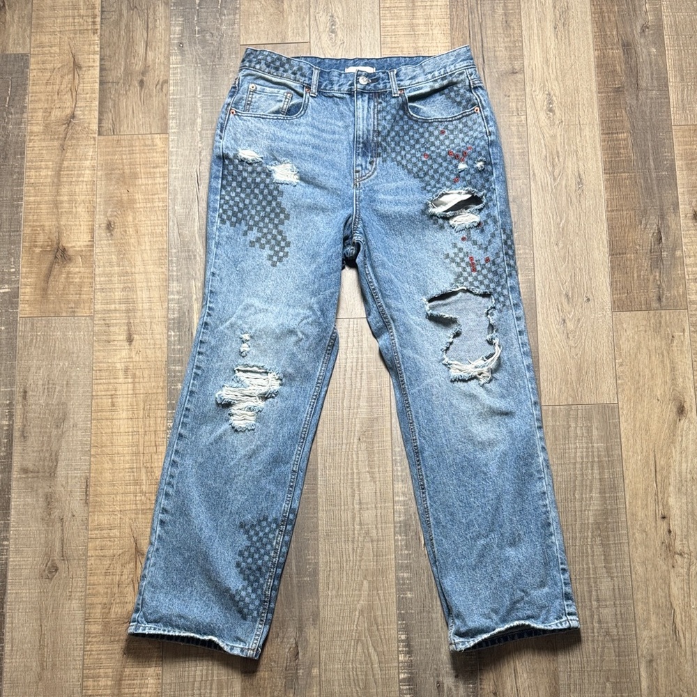 BDG Distressed Jeans